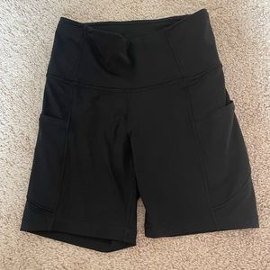 lululemon biker shorts with pockets
